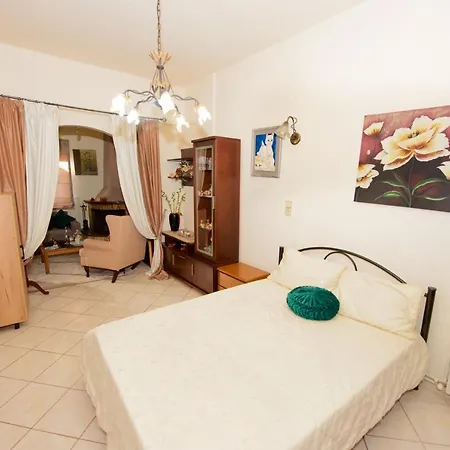 Deluxe Апартаменты *