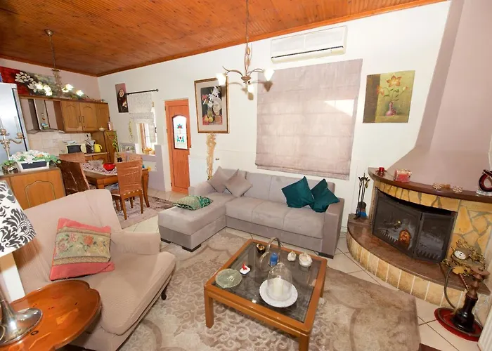 Deluxe Apartment Makrades